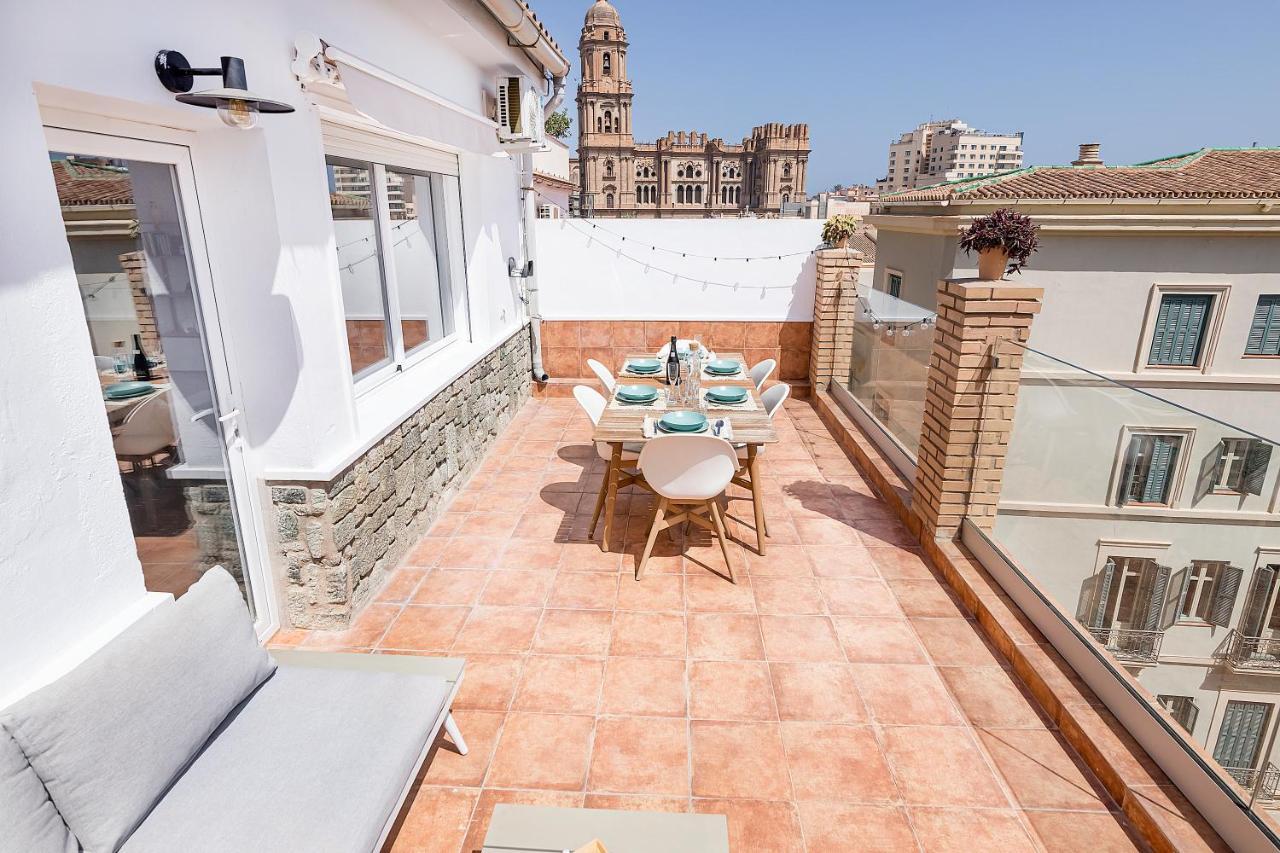 Homey Apt- Atico Con Vistas A La Catedral Malaga Exterior photo